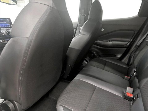 Nissan Juke 1.6 N-Connecta SUV 5dr Petrol Hybrid Auto Euro 6 (143 ps) Air Con - Alloys 20