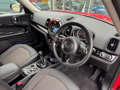 Mini Countryman COOPER D CLASSIC 21