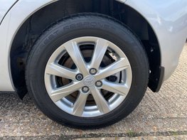 Toyota Yaris 1.5 Yaris T4 Hybrid CVT 5dr 15