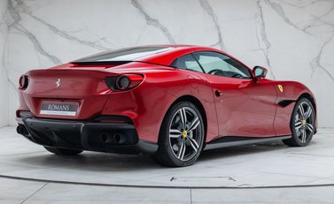 Ferrari Portofino M 8