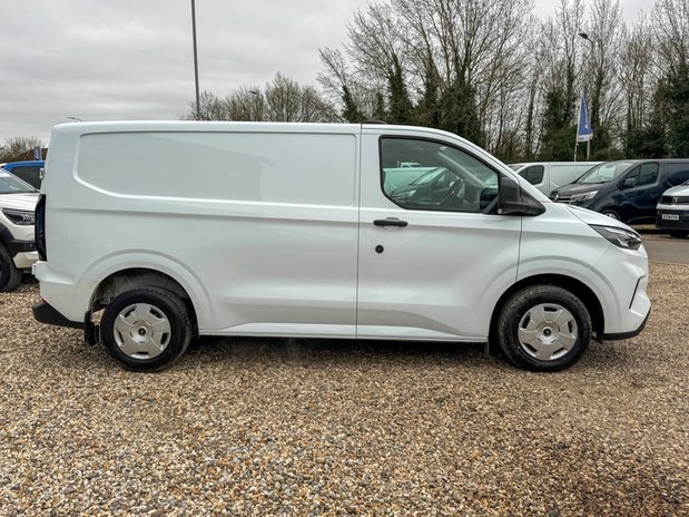 Ford Transit Custom SWB L1H1 Low Roof Trend 280 Air Con Cam Carplay Sensors EURO 6 5