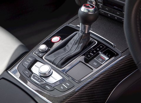 Audi RS6 Avant Performance 20