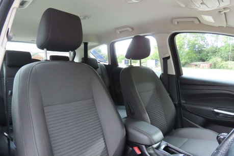 Ford C-Max 1.0T EcoBoost Titanium MPV 5dr Petrol Manual Euro 6 (s/s) (125 ps) 9