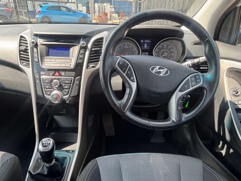 Hyundai i30 1.4 Blue Drive SE Hatchback 5dr Petrol Manual Euro 6 (s/s) (100 ps) 43