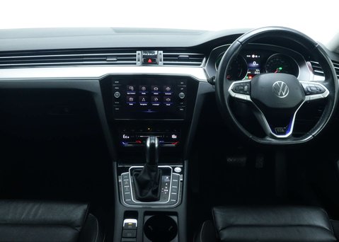 Volkswagen Passat 1.4 TSI 13kWh GTE Estate 5dr Petrol Plug-in Hybrid DSG Euro 6 (s/s) (218 ps 20