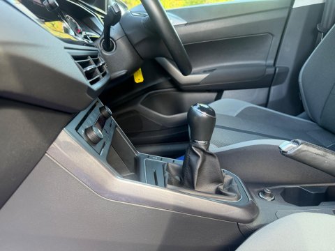 Volkswagen Polo 1.0 TSI SEL Euro 6 (s/s) 5dr 9