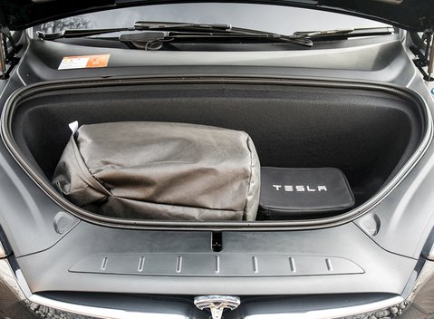 Tesla Model X 100D 29