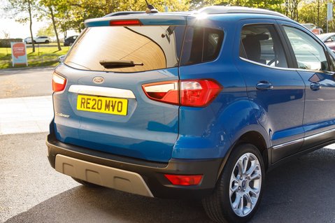 Ford Ecosport TITANIUM 8