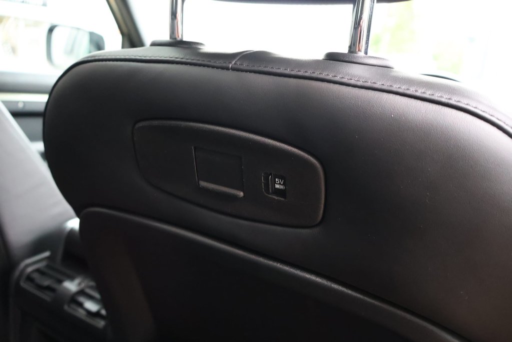 Land Rover Defender 110 P300 HSE STYLED BY SEEKER HUGE SPEC LOOKS AMAZING  PRICE MATCH OFFER  22