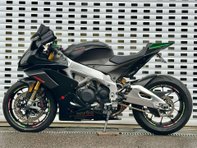 Aprilia RSV 1.1 RSV 4 1100 Factory 24
