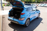 Hyundai KONA PREMIUM 42