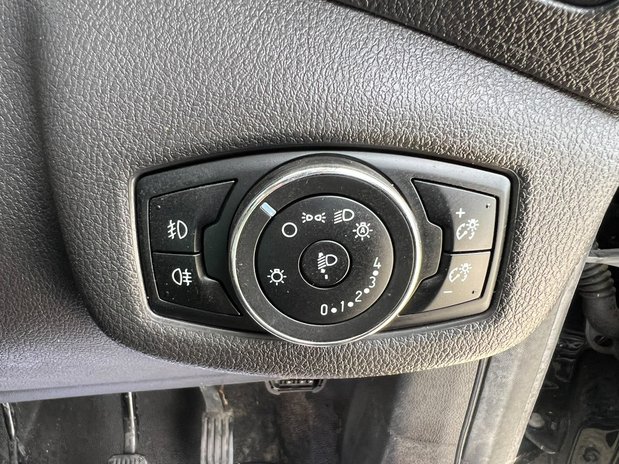 Ford Transit Connect LWB L2H1 Low Roof Limited Air Con Nav Sensors EURO 6 NO VAT 47