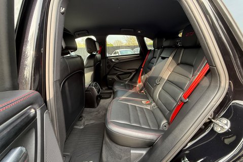 Porsche Macan GTS PDK -21 INCH ALLOYS -ELECTRIC TOWBAR -BOSE -SPORTS CHRONO -PDLS PLUS 27