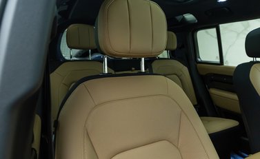 Land Rover Defender 110 X D350 15