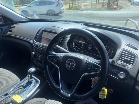 Vauxhall Insignia 2.0 CDTi SRi Nav Auto Euro 6 5dr 6