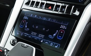 Lamborghini Urus S 30