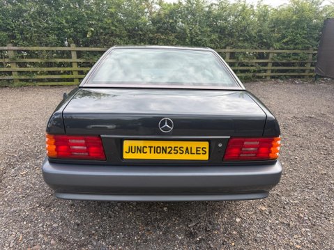 Mercedes-Benz 300 3.0 SL Convertible 2dr Petrol Automatic (231 bhp) 6