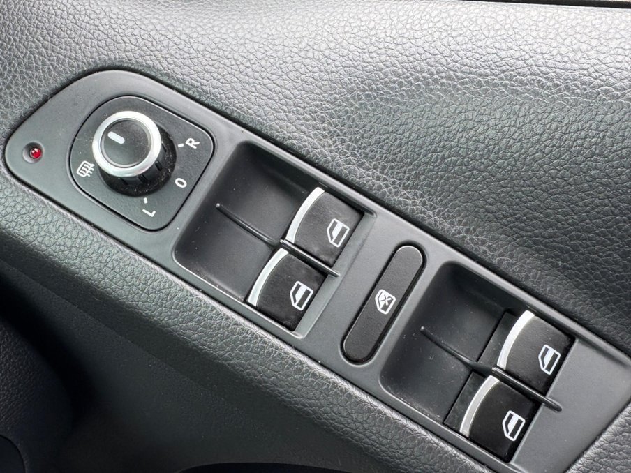 2014 Volkswagen Tiguan — image 30