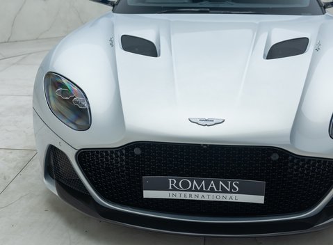 Aston Martin DBS Superleggera 29