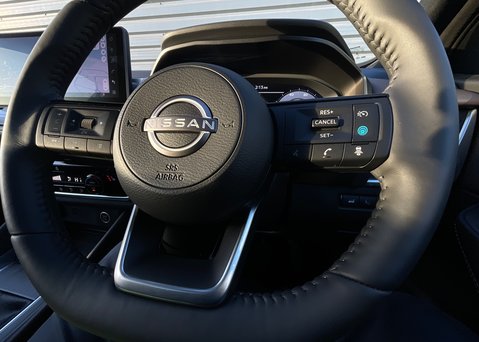 Nissan Qashqai DIG-T TEKNA 19