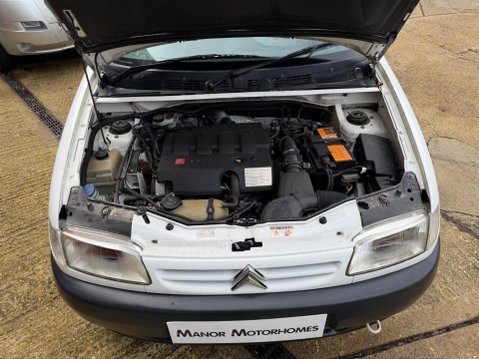 Romahome Duo OUTLOOK R20 HI MODEL 2 BERTH CAMPER VAN 10