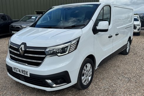 Renault Trafic LWB L2H1 Low Roof LL30 Extra Air Con Alloys Nav Sensors