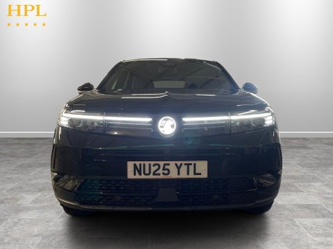 Vauxhall Grandland 1.2 Ultimate SUV 5dr Petrol Hybrid e-DCT Euro 6 (s/s) (136 ps) 2