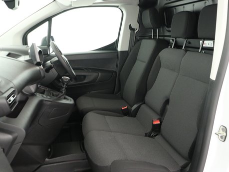 Vauxhall Combo 1.5 Turbo D 100ps Prime H1 10