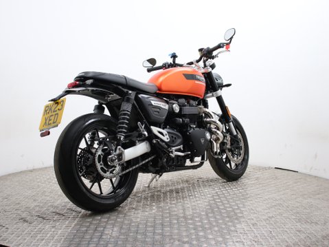 Triumph Speed Twin SPEED TWIN 14