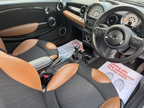Mini Hatch COOPER 23