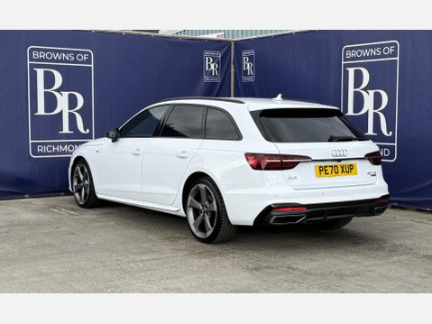 Audi A4 2.0 TDI 40 Black Edition Estate 5dr Diesel S Tronic quattro Euro 6 (s/s) (1 7