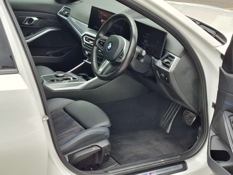 BMW 3 Series 2.0 320i M Sport Auto 4dr 4
