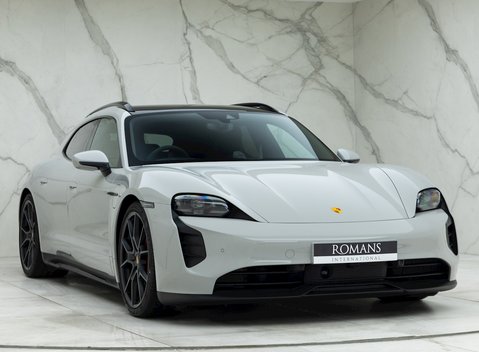 Porsche Taycan GTS Sport Turismo 1