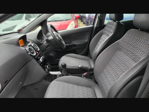 Vauxhall Corsa SE 24