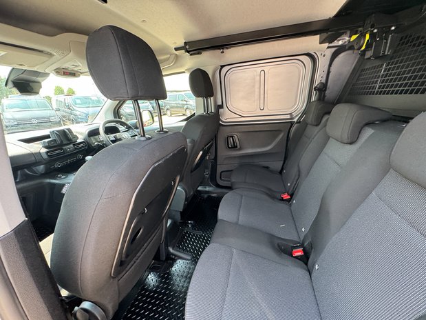 Citroen Berlingo Crew Cab LWB L2H1 Low Roof Enterprise Air Con Sensors EURO 6 NO VAT 12