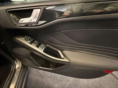 Ford Focus 1.0 Focus  ST-Line Edition MHEV 5dr 16