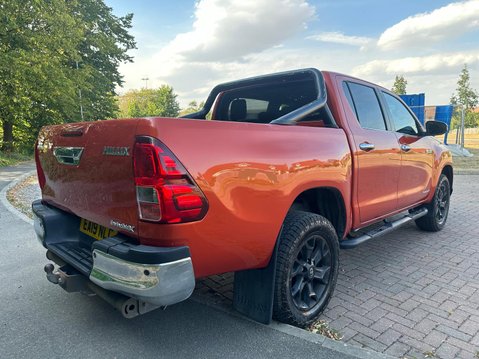 Toyota Hilux INVINCIBLE X LIMITED EDITION 4WD D-4D DCB 5
