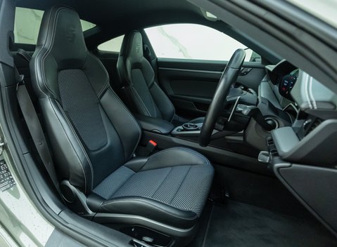 Porsche 911 Carrera (992) 10