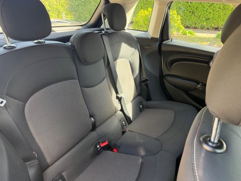 Mini Hatch 1.5 Cooper Euro 6 (s/s) 5dr 17