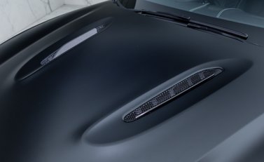 Aston Martin DBX 707 30