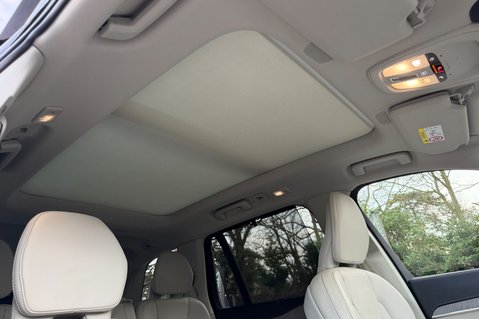 Volvo XC90 RECHARGE T8 ULTIMATE AWD - BLOND LEATHER - VAT QUALIFYING 60