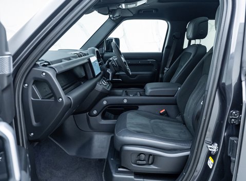 Land Rover Defender 110 V8 CARPATHIAN EDITION 22