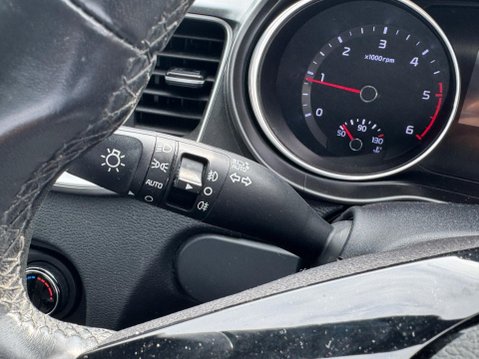 Kia Ceed 1.6 CRDi 2 NAV Sportswagon Euro 6 (s/s) 5dr 24