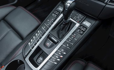 Porsche Macan GTS 21