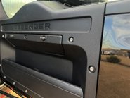 Land Rover Defender V8 79