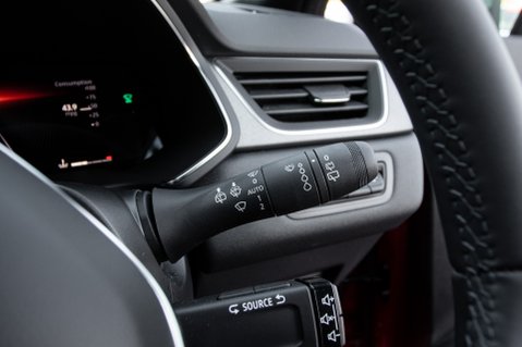 Renault Captur TECHNO TCE 18