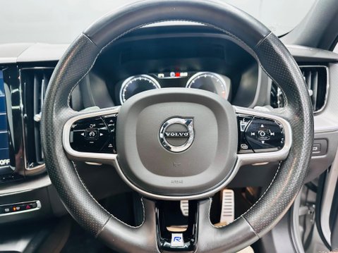 Volvo XC60 2.0 D4 R-Design Auto AWD Euro 6 (s/s) 5dr 16