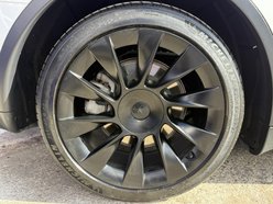 Tesla Model Y (Dual Motor) Long Range SUV 5dr Electric Auto 4WDE (384 bhp) 15