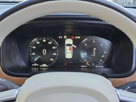 Volvo S90 2.0 D4 Inscription Pro Saloon 4dr Diesel Auto Euro 6 (s/s) (190 ps) 30