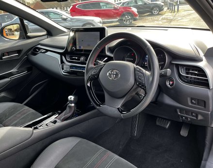 Toyota C-HR 1.8 C-HR GR Sport HEV CVT 5dr 18